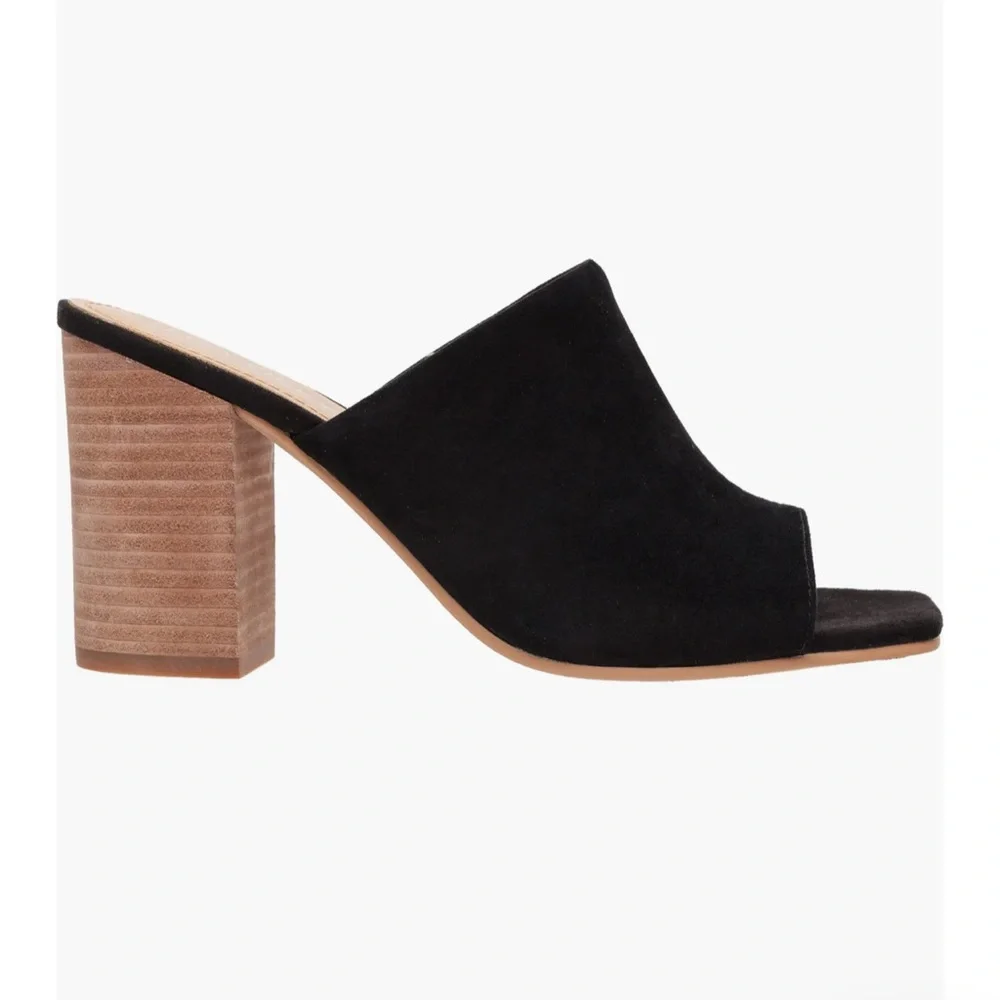 New in Box Nordstrom Block Heel Black Leather Mules size 7 - Picture 6 of 9